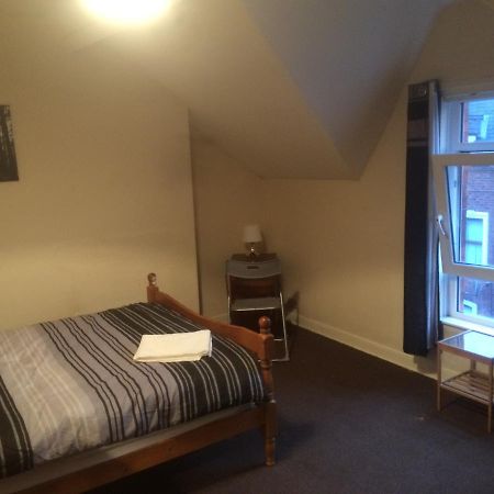 Michaels Place Bed & Breakfast Белфаст Екстериор снимка