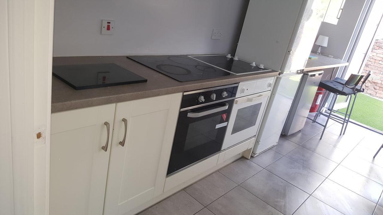 Michaels Place Bed & Breakfast Белфаст Екстериор снимка